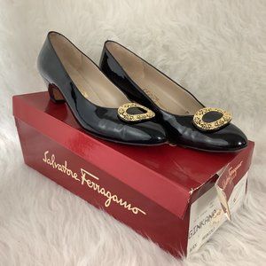 Salvatore Ferragamo Black Ginkana Gold Medallion Pumps Low Heels 7 AA